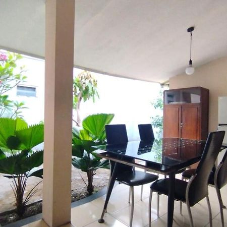 Sadana Villahouse Ngadinegaran Yogyakarta Exterior photo